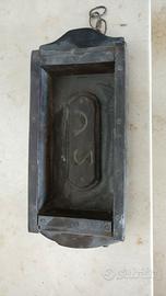 antico stampo in legno per mattoni