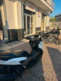 Yamaha NMAX BASE