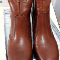 Stivaletto nuovo  in vera pelle tg.40