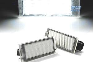 LUCI TARGA A LED PER RENAULT CLIO MEGANE LAGUNA TW