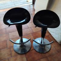 2 sgabelli tipo bar
