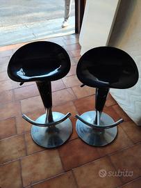 2 sgabelli tipo bar