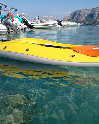 KAYAK monoposto + PAGAIA nuova -Pari al nuovo!