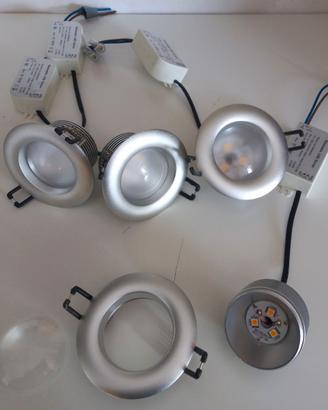 4 FARETTI LED DIMMERABILI - SILVER