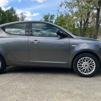 Lancia Ypsilon 1.2 69cv 5 porte