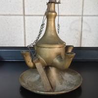 Antica lampada ad olio in ottone 