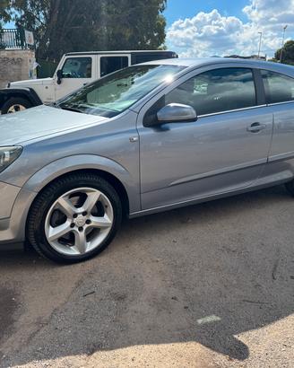 Opel Astra GTC