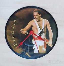 Orologio omaggio a Freddie Mercury 