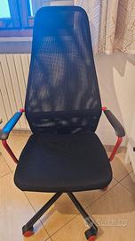 Sedia da gaming design traspirante