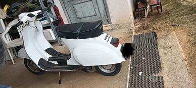 Vespa special 50