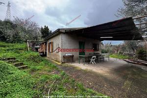 Casa, Campofelice di Roccella.