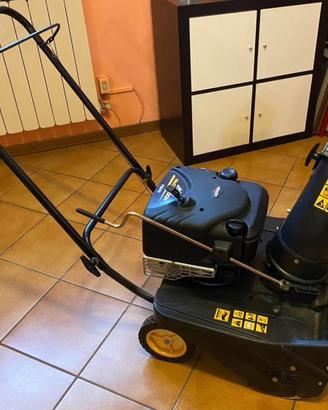 Spazzaneve a scoppio McCulloch PM40