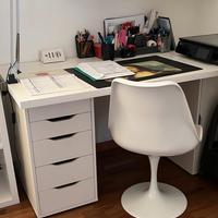 Scrivania piu cassettiera