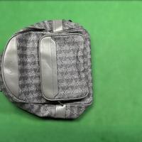 ICONA DI STILE: La Tua Nuova Borsa Glamour Lacoste