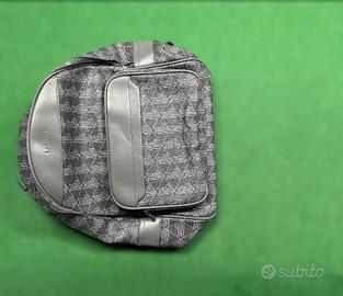 ICONA DI STILE: La Tua Nuova Borsa Glamour Lacoste