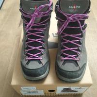 Scarponi Kayland n. 38 euro 29