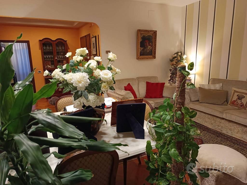 Appartamento di 148 m² con 5 locali e box auto a P - Vista 4