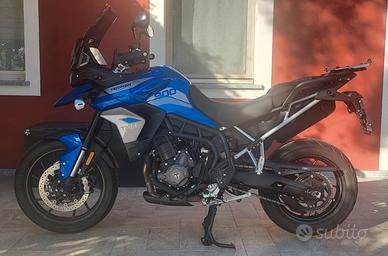 Triumph 900 GT PRO