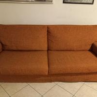 Divano tre posti