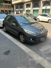 Peugeot 207 usata poco e tenuta in garage!
