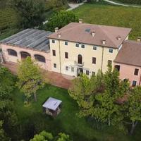 VILLA A SCHIERA D'ANGOLO A CALDIERO