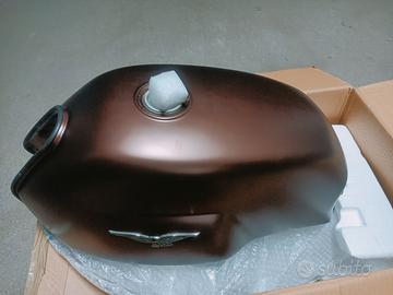 Serbatoio per Moto GUZZI V7 NUOVO