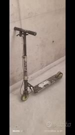 monopattino ( NO ELETTRICO)