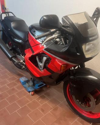 HONDA CBR 600 F