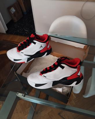 scarpe da ginnastica Jordan max aura 4