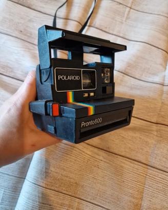 polaroid pronto 600