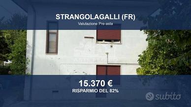 Immobile in asta di 189 m² con box auto a Strangol