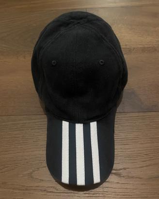 Cappellino Balenciaga X Adidas