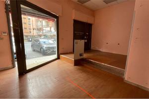 Basso commerciale zona alta