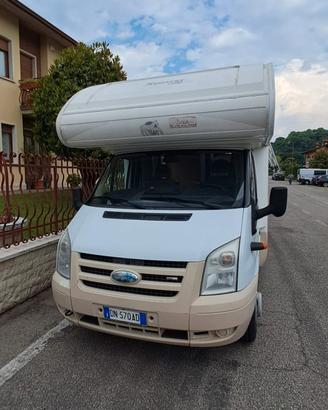 Kentucky corral 5 rimor Ford Transit 2400