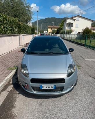 Grande punto 1.9 jtdm neopatentato