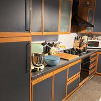 Cucina angolare cm. 390 x cm. 305, buono stato