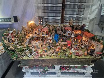 Presepe natalizio fatto e dipinto a mano