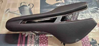 Sella Velomann Mitora in carbonio NUOVA