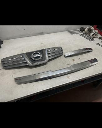 Kit Cromo Completo Mascherina + Portellone Nissan 