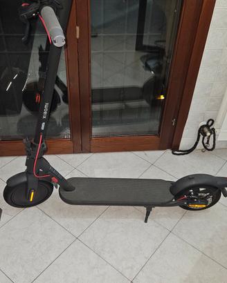 Monopattino xiaomi scooter 4