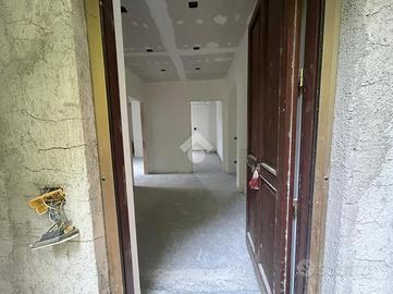 3 LOCALI A SORRENTO