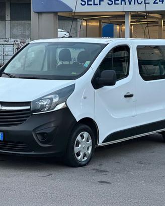 Opel Vivaro 6 posti autocarro