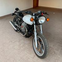 Moto Guzzi V75