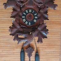 Orologio a cucu in legno