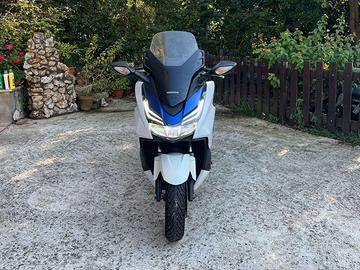 HONDA FORZA 125 SPORT EDITION 2015