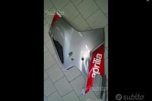 Carena dx e sx aprilia rsv 1000 2004