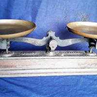 ANTICA BILANCIA FRANCESE di tipo ROBERVAL