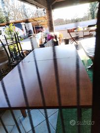 Tavolo quadrato legno e 4 sedie