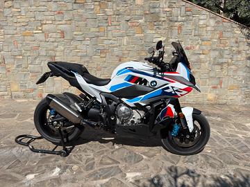 M1000XR 2026