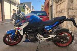 BMW F900R